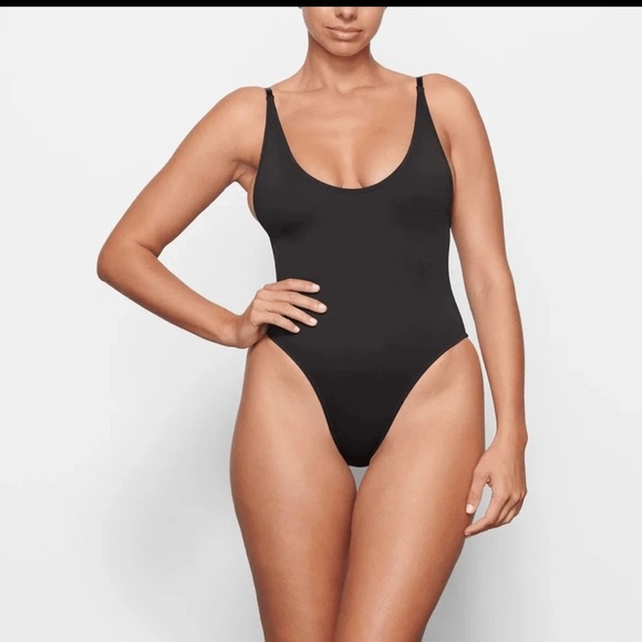 SKIMS Other - SKIMS Onyx Scoop Neck One Piece Swimsuit Size 2X(n)